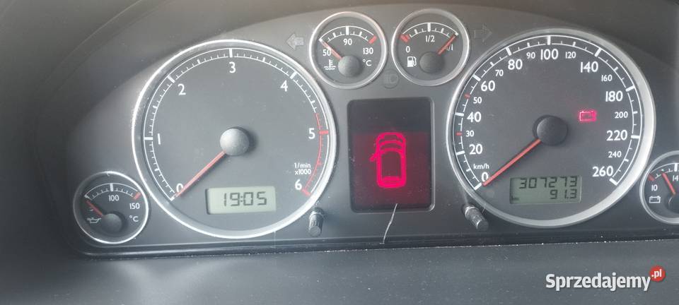 VOLKSWAGEN SHARAN 19 TDI ZADBANY Chęciny