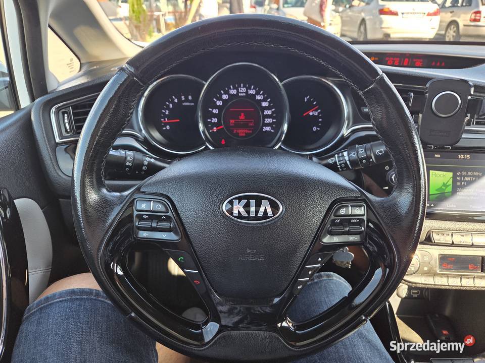 Kia Ceed PREMIUM SKÓRA 136 manual LED Klima nieuszkodzony Olsztyn sprzedam