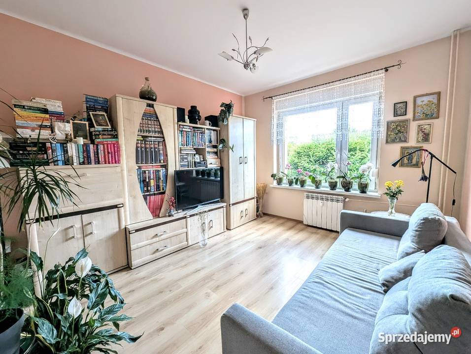 Sprzedam mieszkanie na 1 piętrze 2 pokoje Olesno