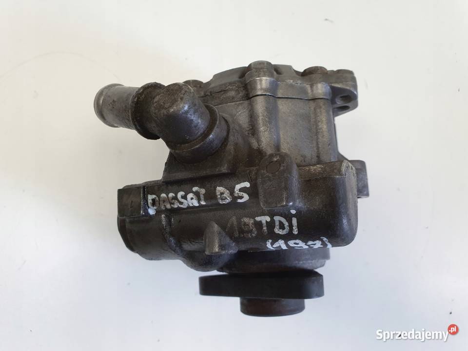 VW Passat B5 19 TDI POMPA WSPOMAGANIA 8D0145155Q Janów