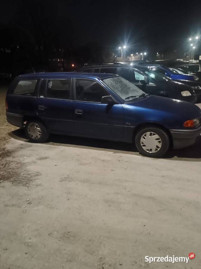 Opel Astra kombi 1992 14 benzyna 176000 przebieg Rok produkcji 1992