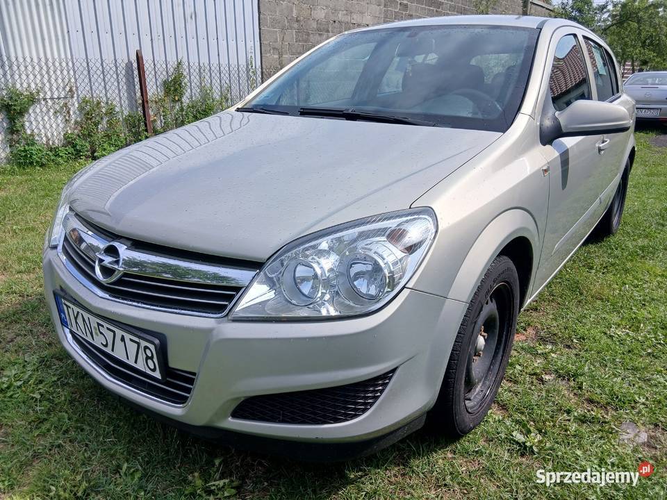 Opel Astra H 16 115 137 Bez wkładu 137000km Astra Końskie