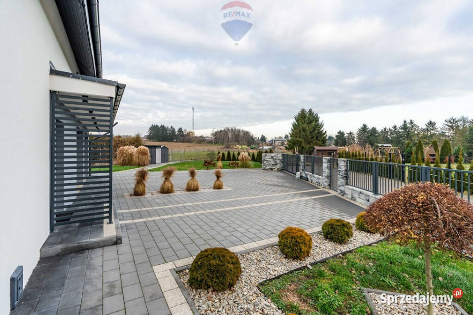 Wyjątkowy dom jeziorem nowoczesny i oszczędny Rataje