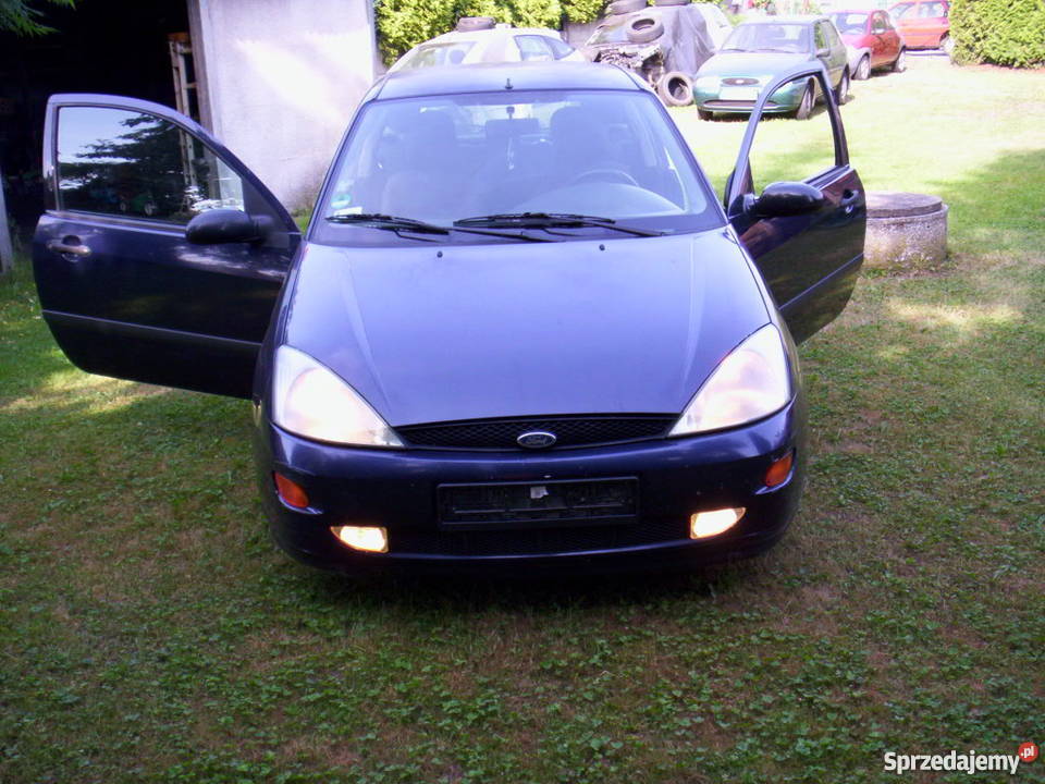 FORD FOCUS MK1 Zwrotnica Piasta Lewy Przód