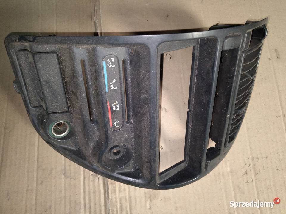 Saxo 01r kratka nawiewu środkowa ramka konsoli lubuskie Strzelce Krajeńskie