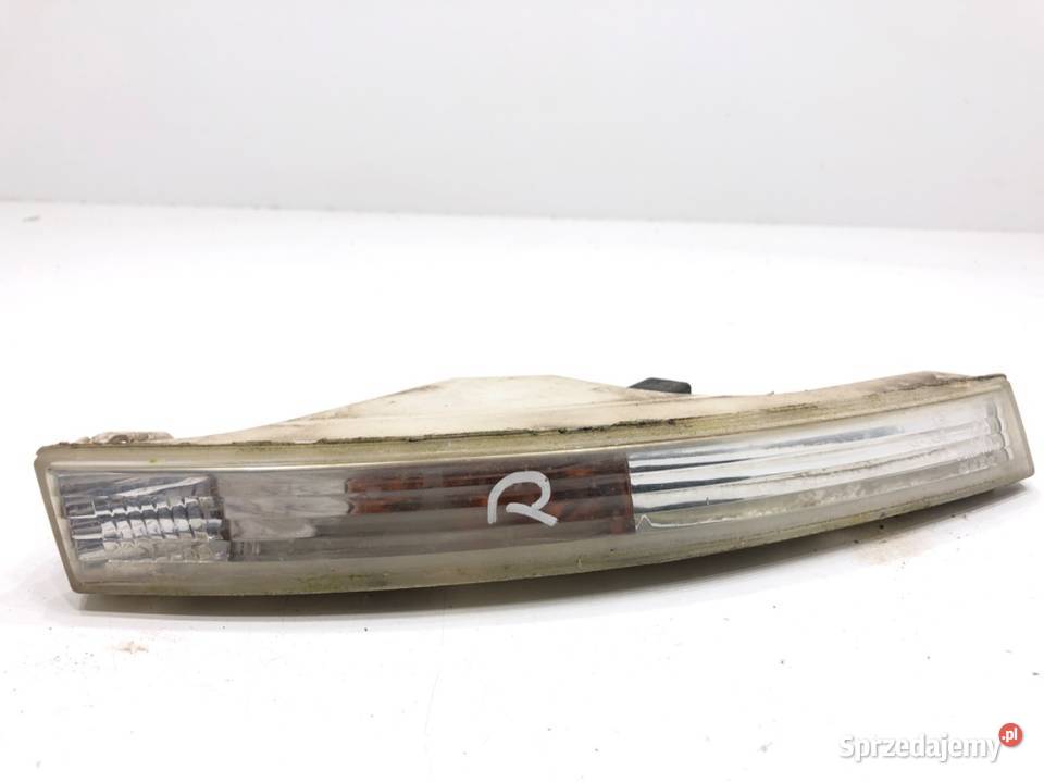 KIERUNKOWSKAZ PRAWY PRZÓD VW PASSAT B6 0511