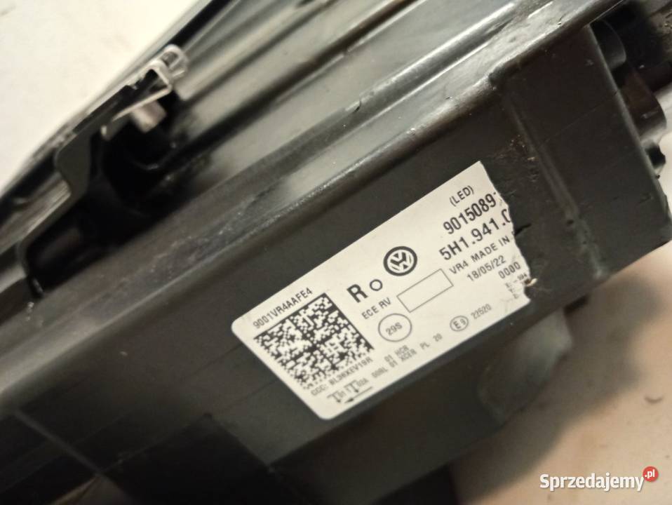 Lampa przednia prawa Volkswagen Golf VIII FULL wielkopolskie sprzedam