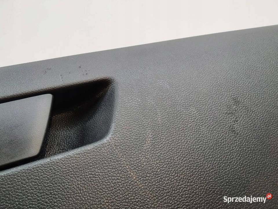 SCHOWEK PRAWY PASAŻERA DESKI EU 3J1857097 Skoda Schowki, półki sprzedam