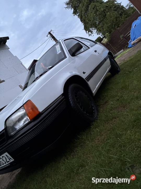 Opel Kadett E automatyczna wielkopolskie