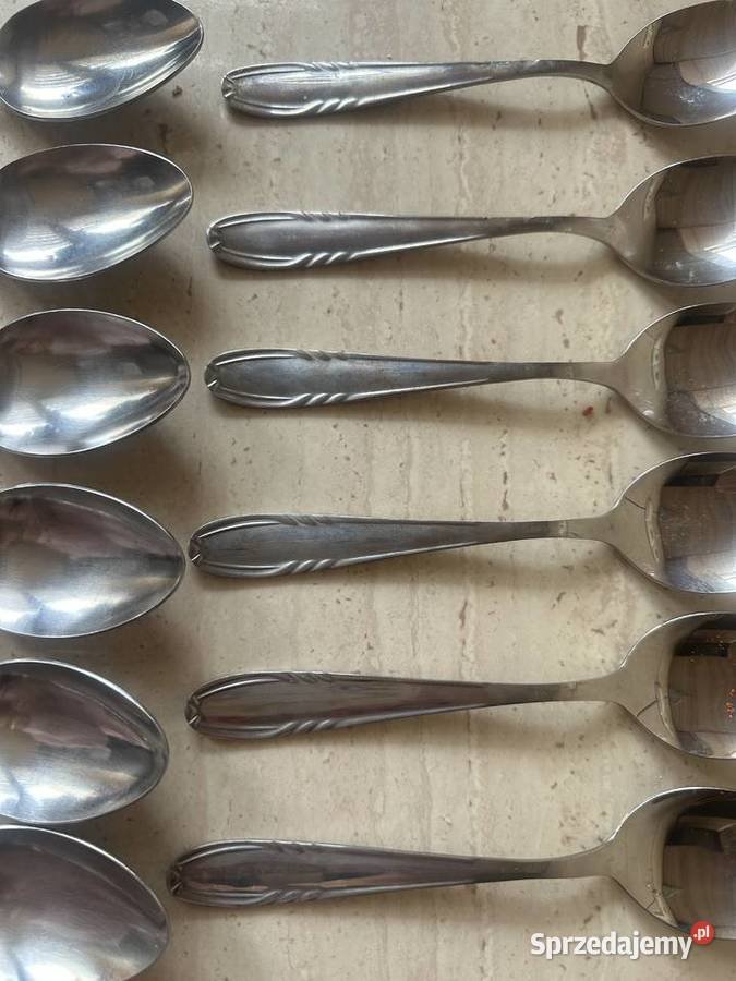 Zestaw sztućców 18 sztuk łyżek stołowych z lat Łódź