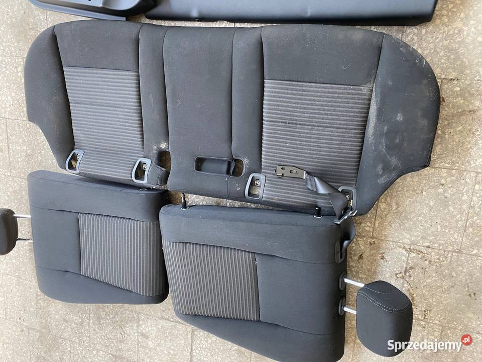 FOTELE TAPICERKA MERCEDES W 213 kombi nieuszkodzony Wola Murowana sprzedam