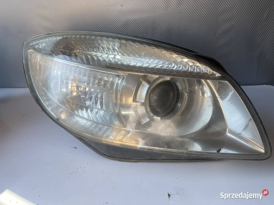 SKODA FABIA 2 PRAWA LAMPA PRZÓD wielkopolskie Ostroróg
