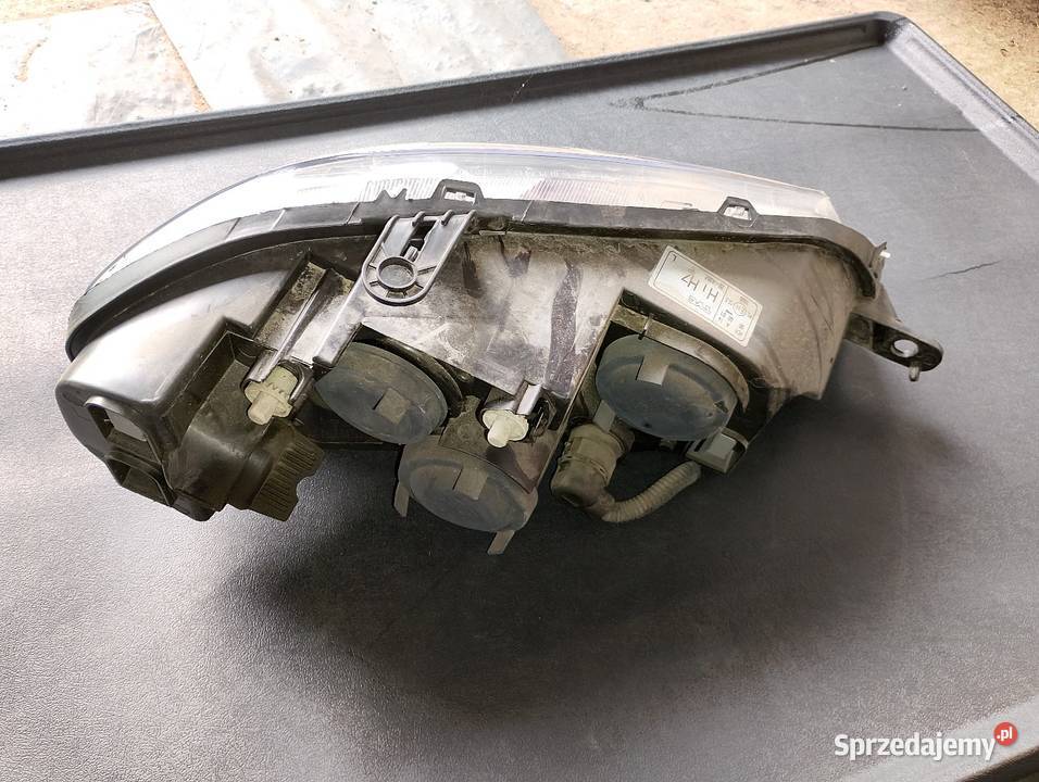 Fiat Punto 2 loft lampa przednia lewa Tyc dolnośląskie Strzegom sprzedam