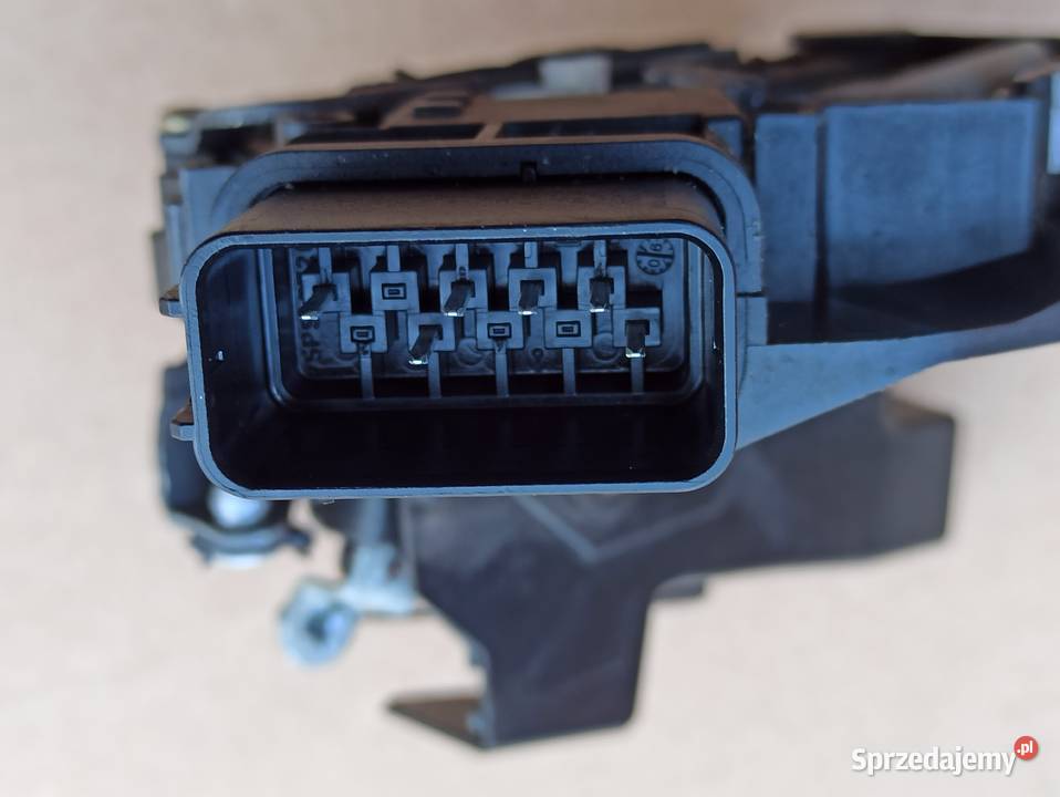 Ford Focus II C 3M5AR21813ER zamek lewy przód osobowe Bolesławiec