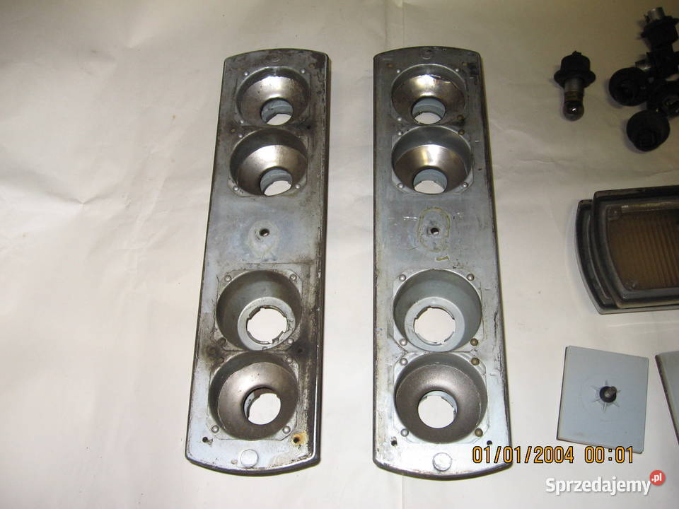 SKODA 100 stare lampy tył Lampa auto PRL Lampy tylne Przemyśl sprzedam