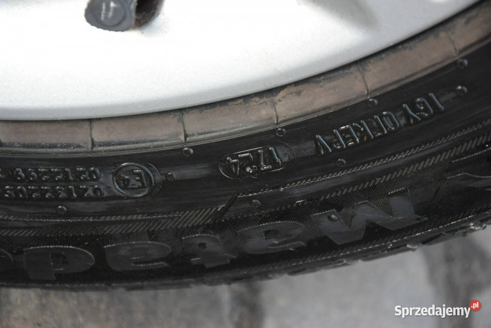 Ford Kuga 20D Titanium S Navi 138 Led PDC Majdan Sieniawski