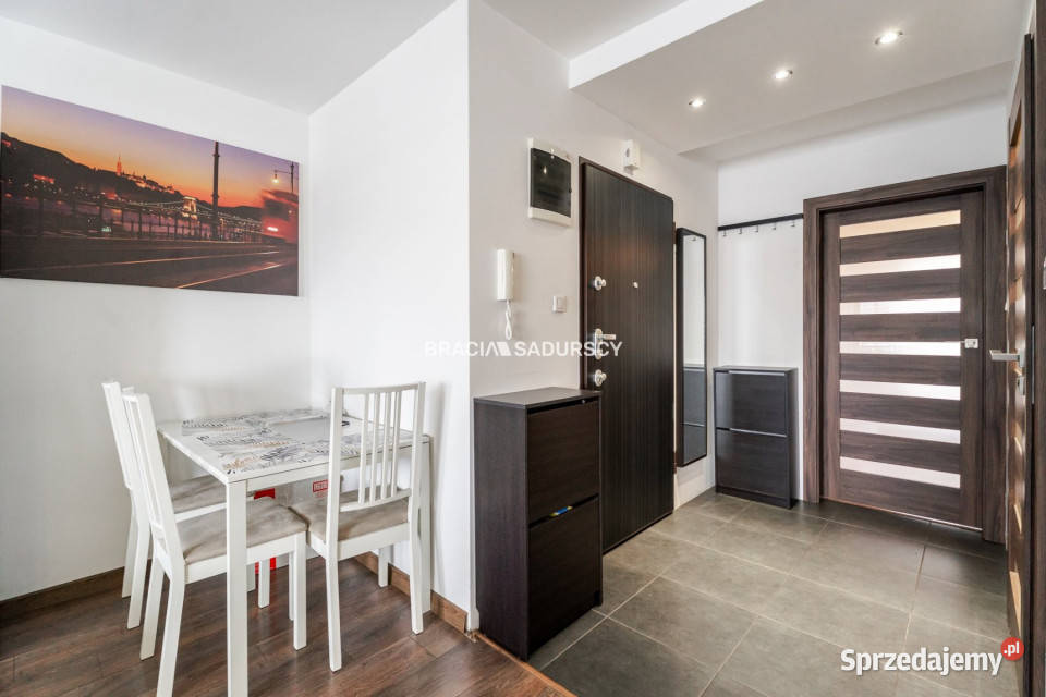 Sprzedaż mieszkania Kraków Macieja Dębskiego 46m2