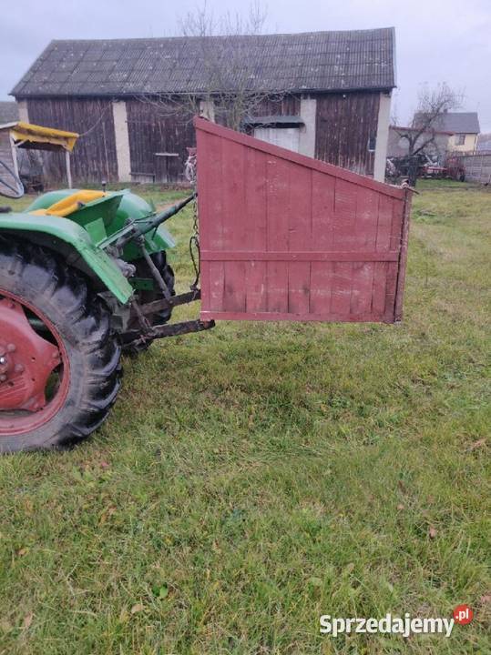 Wywrotka na podnośnik ciągnika