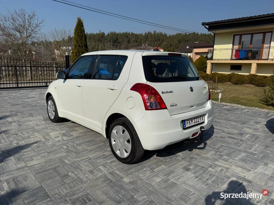 Suzuki Swift 4x4 Rok produkcji 2010 Swift Ostrowiec Świętokrzyski