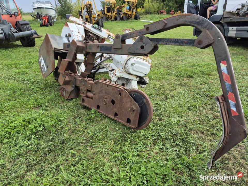 Pługoukładacz Wibrator Case 360 Cable Cablo Plow Ciechanów
