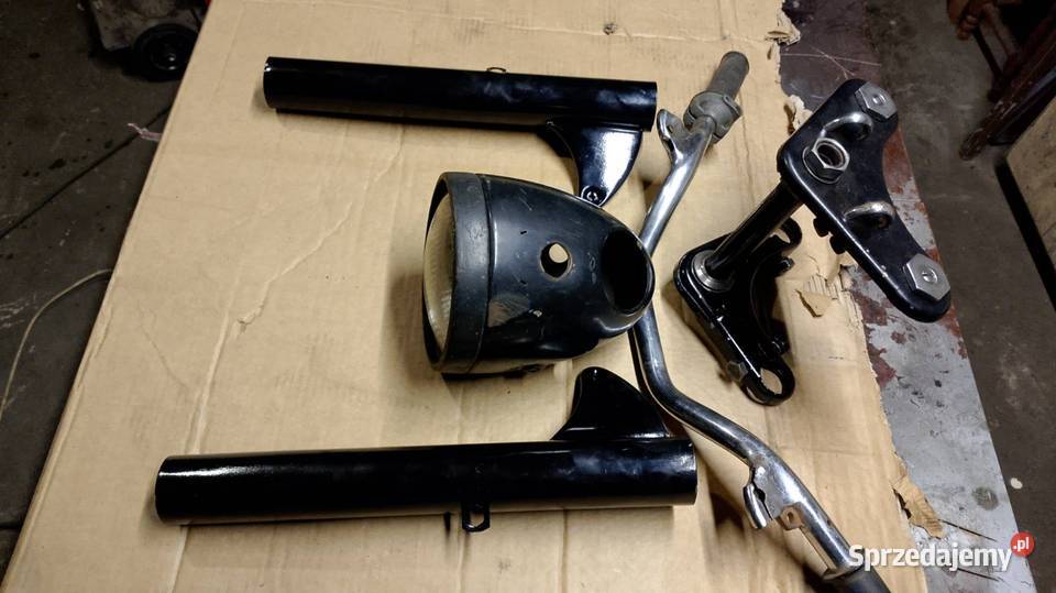 Chorągiewki WSK plus komplet nieuszkodzony Namysłów