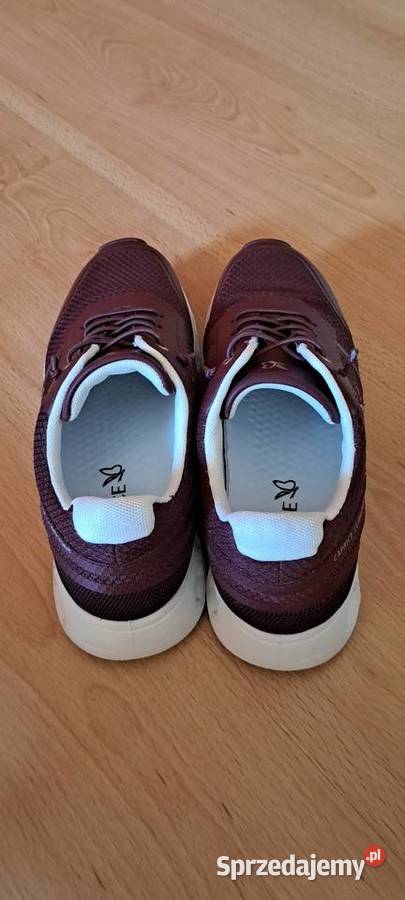 Nowe Bordowe Sneakersy damskie Caprice 38 Rabka-Zdrój