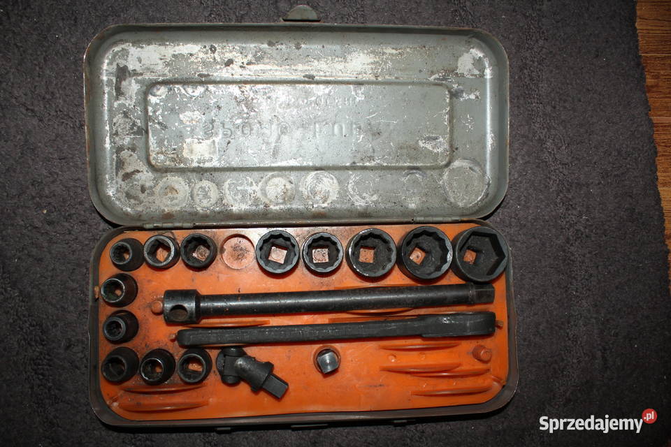 Zestaw kluczy nasadowych SMPO Lubań Made in Chorzów