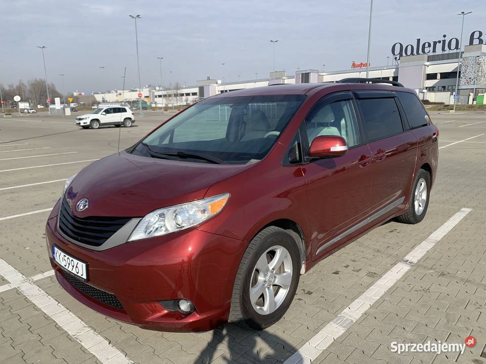 TOYOTA SIENNA 8 OSOB FRA VAT 23 małopolskie Kraków