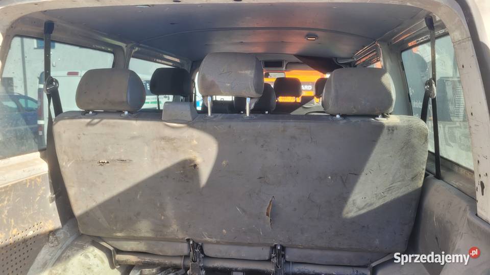 Volkswagen Transporter T5 solidny w pracy Auto