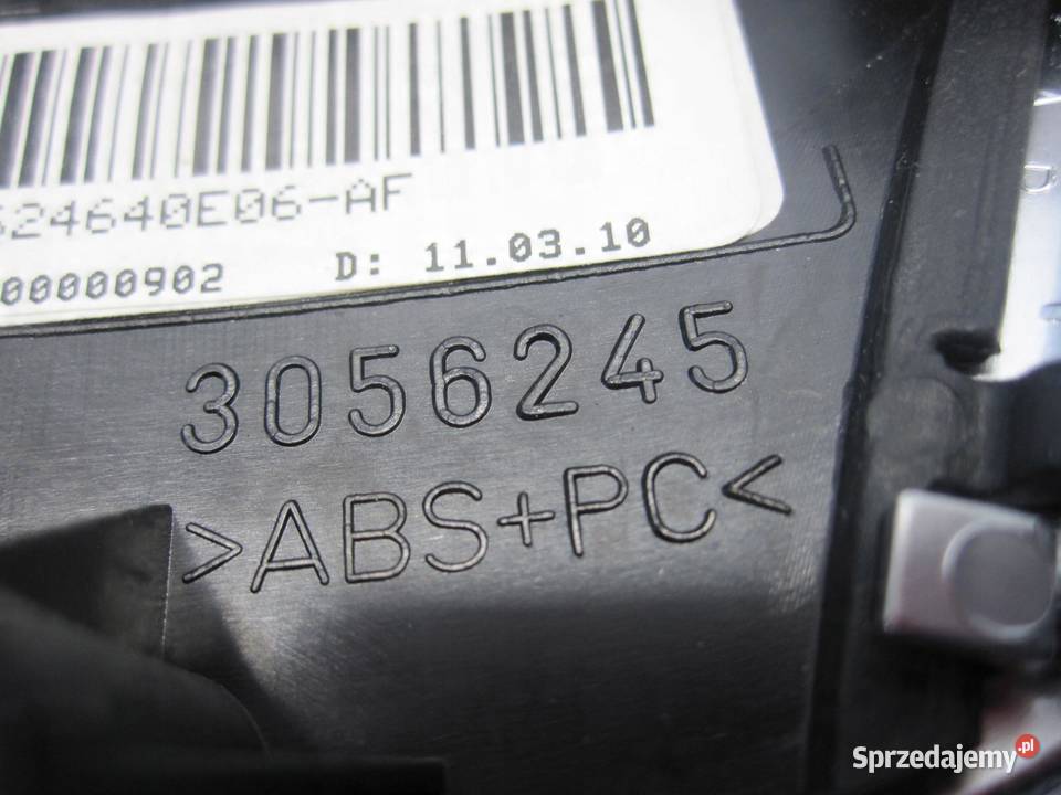 BMW E81 I E87 LIFT 10r blenda kierownicy 6795574