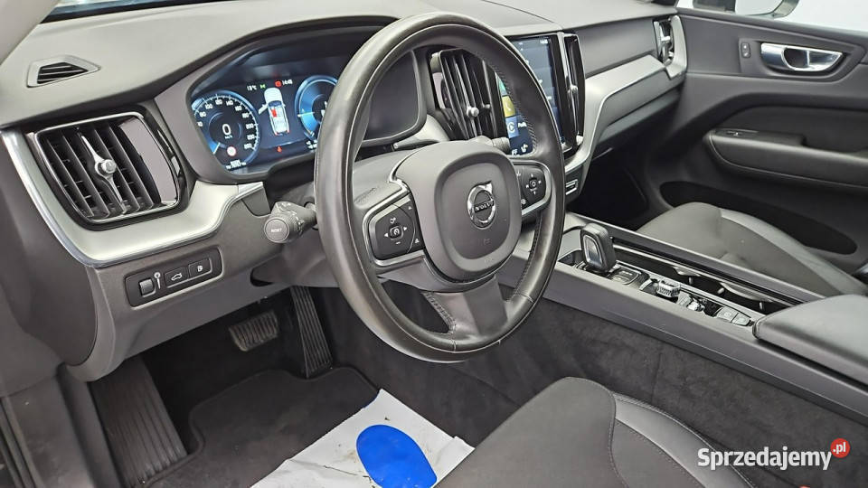 Volvo XC 60 AWD PlugIn Hybrid Momentum Pro Z 4/5