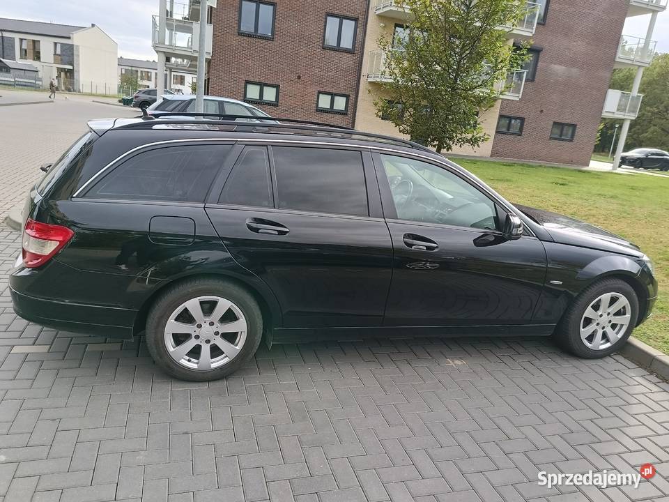 MercedesBenz C W204 Kombi Benzyna 2009 128 000 sprzedam
