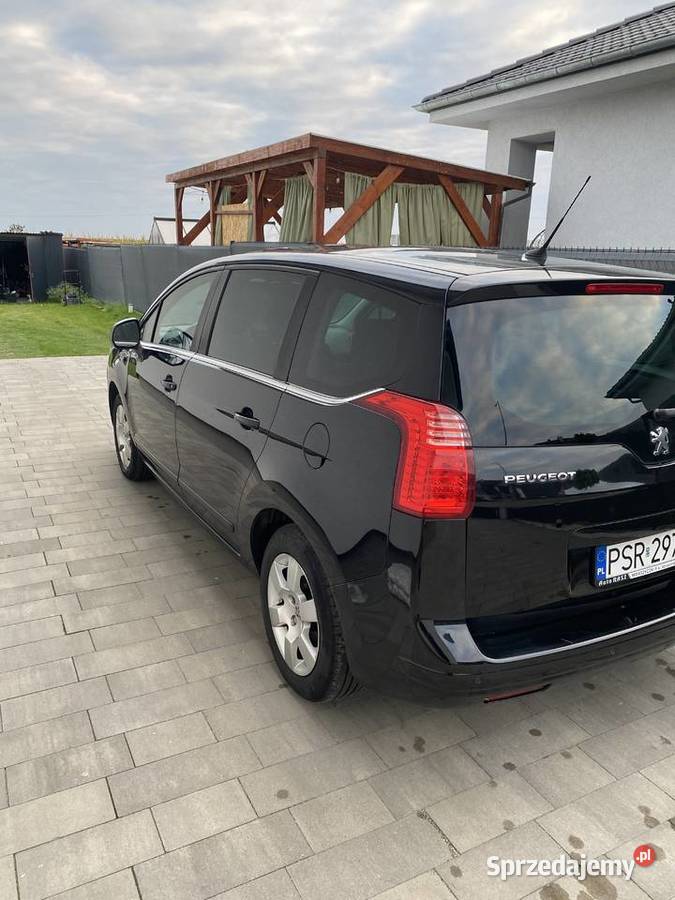 Peugeot 5008 16 2010 światła przeciwmgielne Brodowo