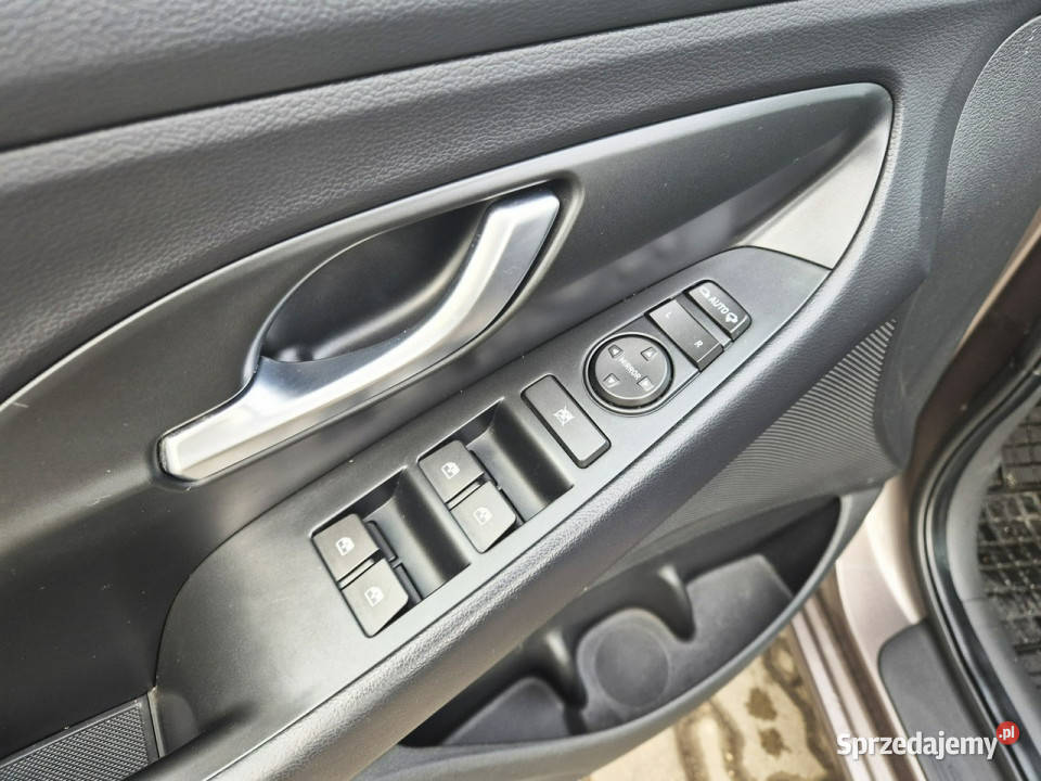Hyundai i30 10 TGDI 6MT 120 Wersja SMART Salon gniazdo USB Motoryzacja łódzkie Łódź