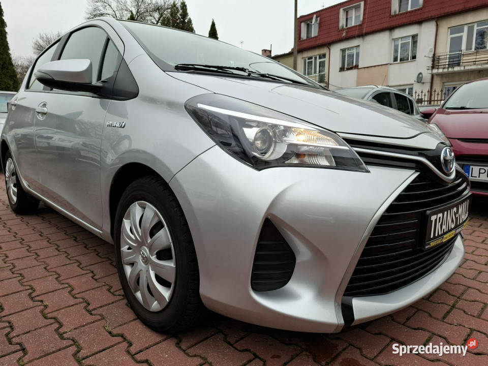 Toyota Yaris 15 Benzyna Hybryda Bezwypadkowa Motoryzacja lubelskie Lublin
