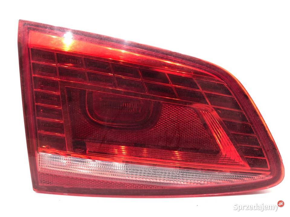 LAMPA TYŁ PRAWA WEWNĘTRZNA VW PASSAT B7 Kombi