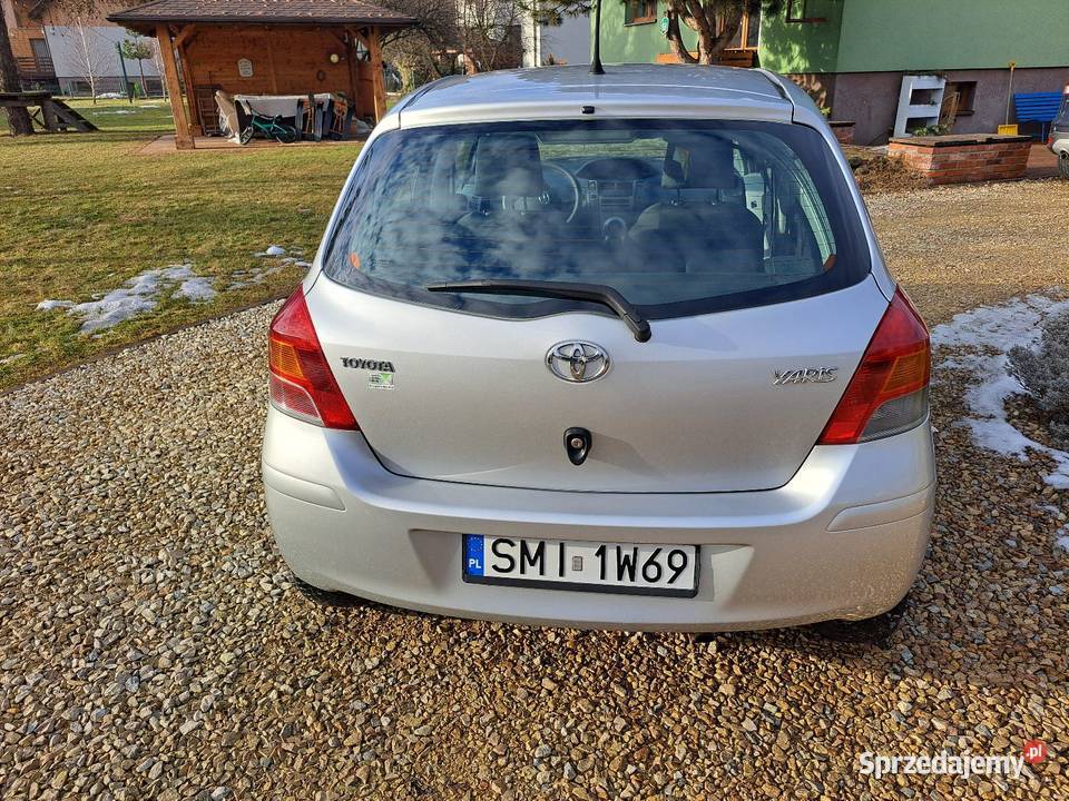Toyota Yaris 133 vvti 2010r Tychy
