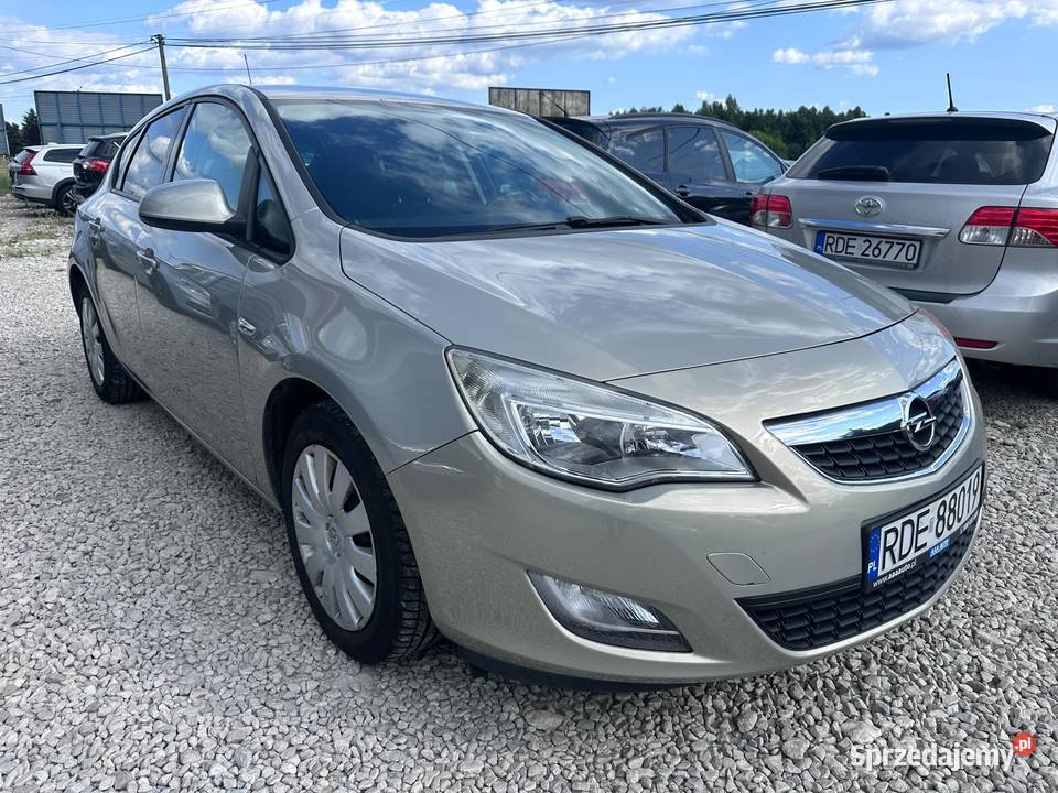 Opel Astra J 16 Benzyna Gaz Ładna