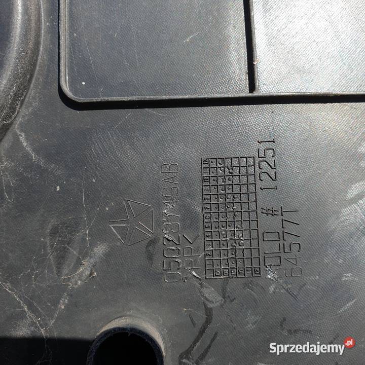 DODGE CHALLENGER OSLONA PLASTIK LEWA PRAWA Łochowice
