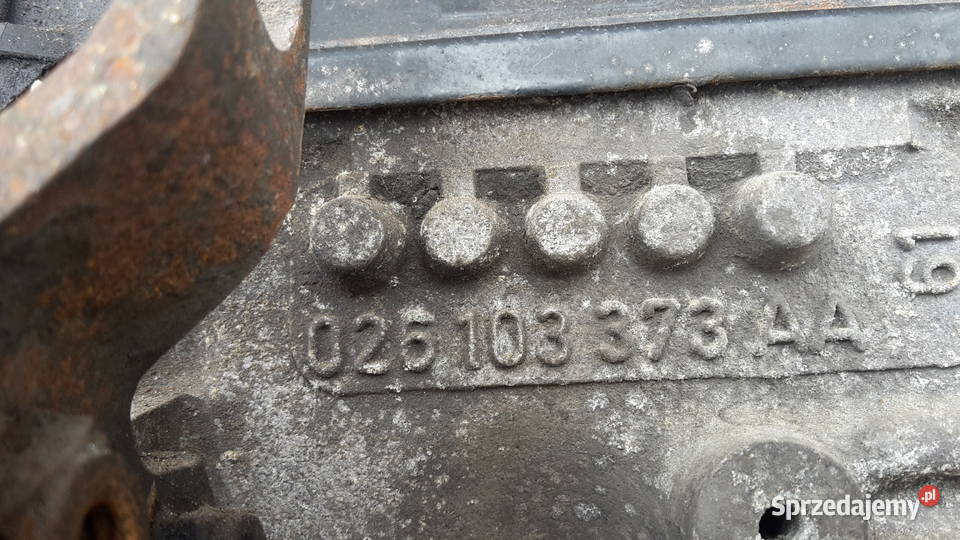 Głowica silnika VW Golf I MK1 18 98 silnika 2H Głowice cylindrów Mikołów