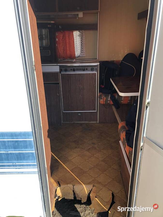 Sprzedam przyczepę kempingowa do remintu Dobiegniew