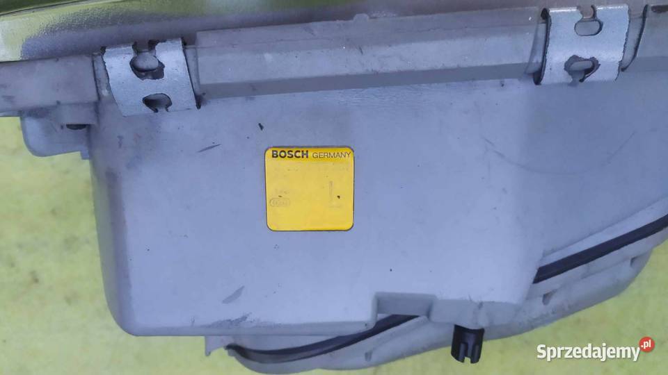 MercedesBenz W123 Lampa przednia lewa BOSCH Łagiewniki sprzedam
