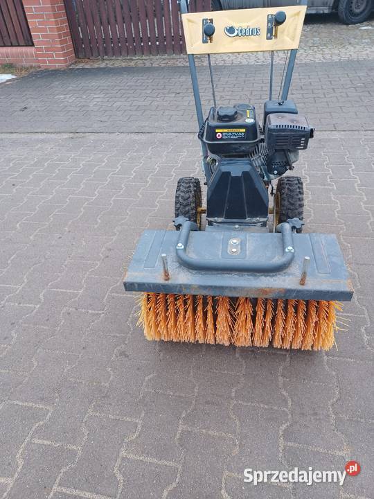 Cedrus zamiatarka odśnieżarka spalinowa 196 ccm Brzezia Łąka sprzedam
