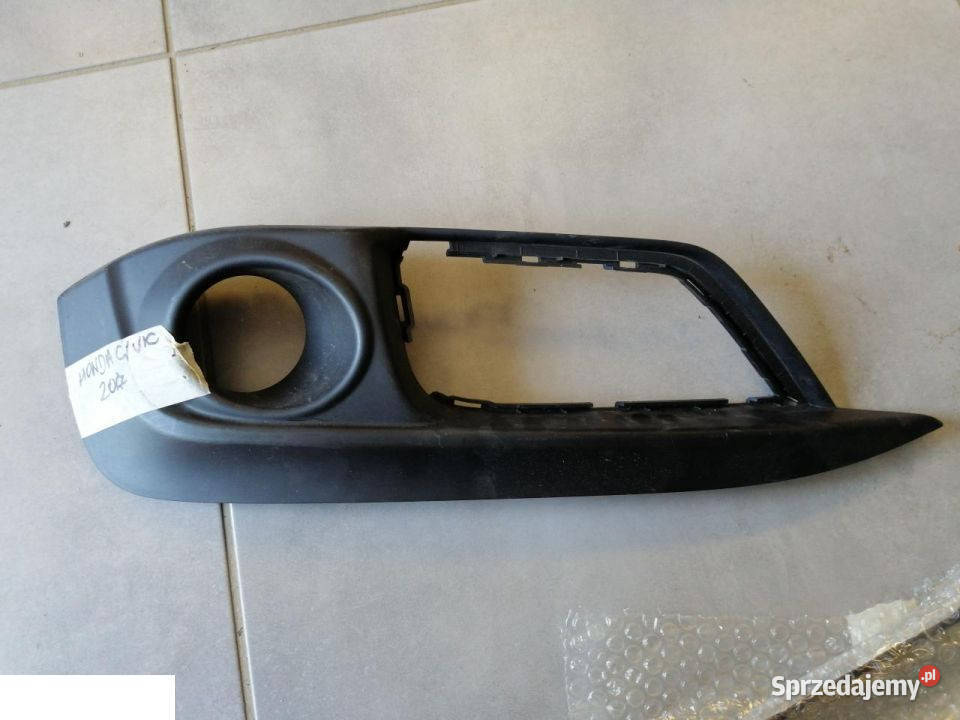 Honda Civic X sedan ramka halogenu lewa