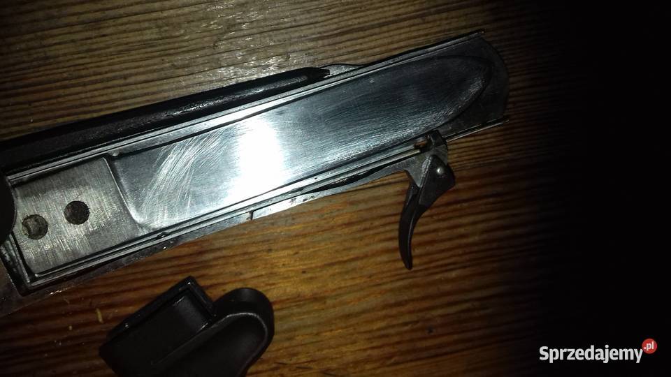 Nóż grawitacyjny strzelców spadochronowych BW z Skarżysko-Kamienna sprzedam