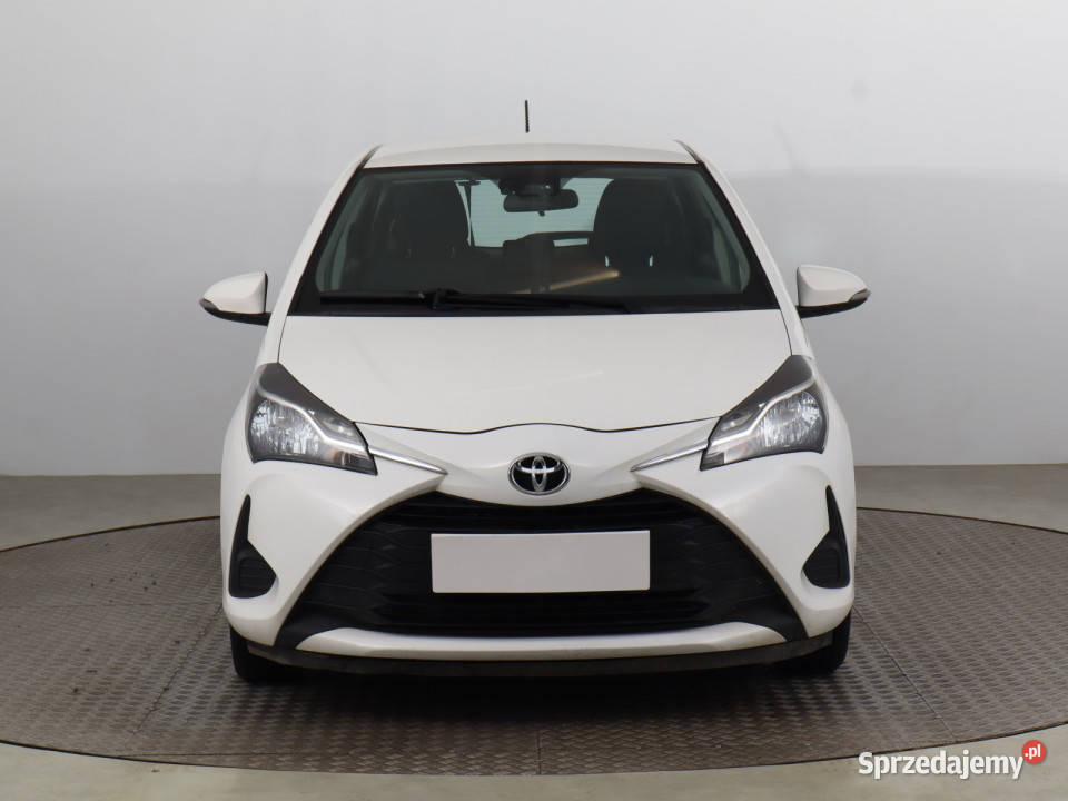 Toyota Yaris 15 Dual VVTi wielofunkcyjna kierownica