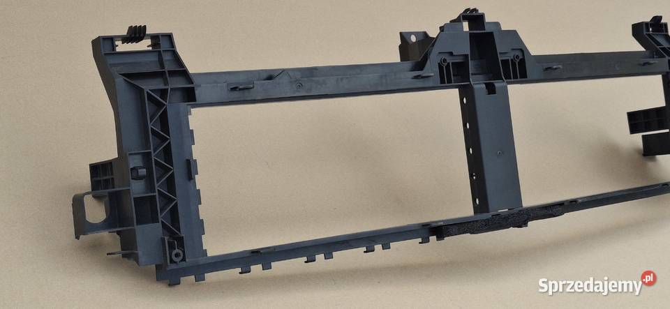 MERCEDES BKLASA W247 RAMKA MOCOWANIE ŻALUZJI lubuskie Bieleń