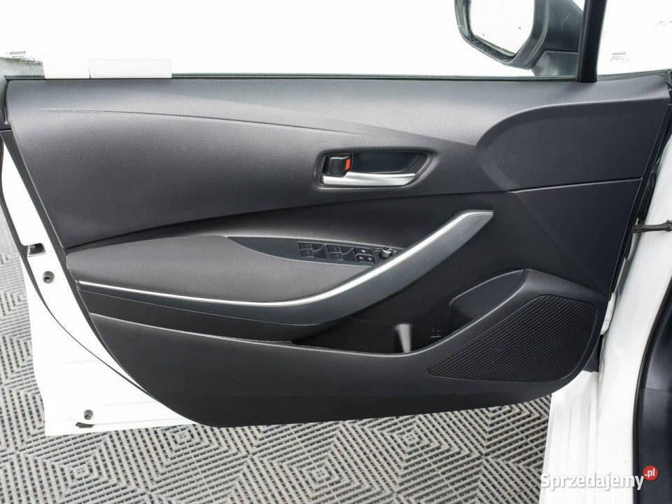 Toyota Corolla GD8A93015 Comfort Kcofania aluminiowe felgi Gdańsk sprzedam