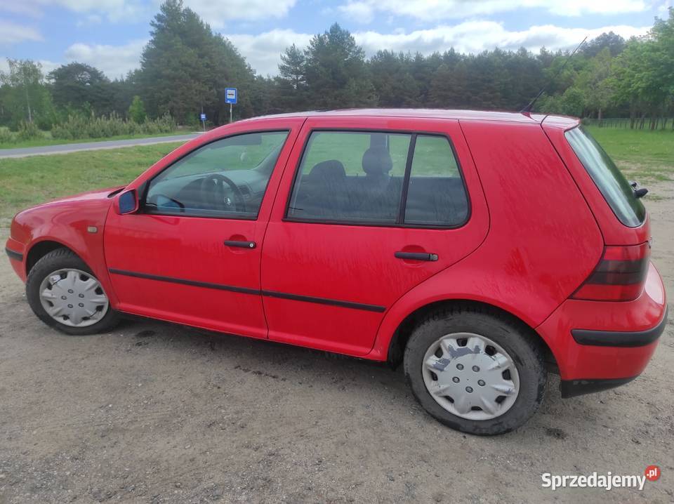 Długie opłaty sprawny Volkswagen Golf 4