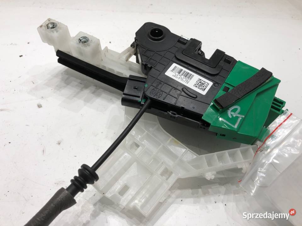 ZAMEK DRZWI LEWY PRZÓD HYUNDAI i30 Hatchback Zamki, wkładki i kluczyki